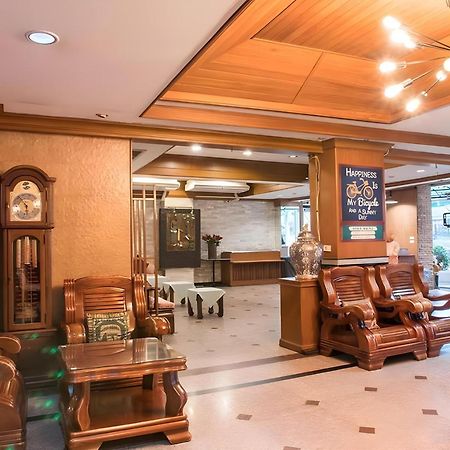 בנגקוק Collection O Howard Square Boutique Hotel מראה חיצוני תמונה