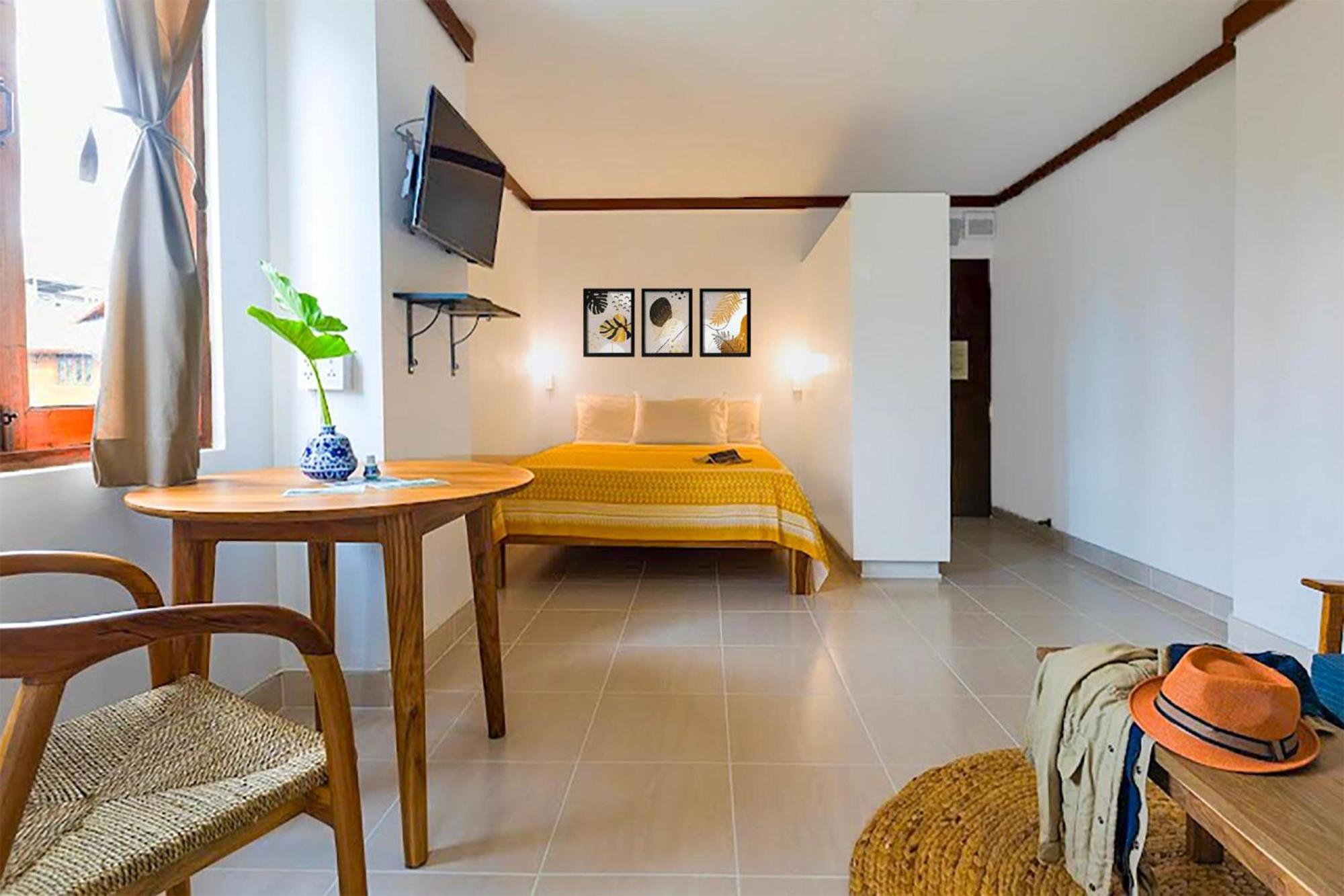 בנגקוק Collection O Howard Square Boutique Hotel מראה חיצוני תמונה