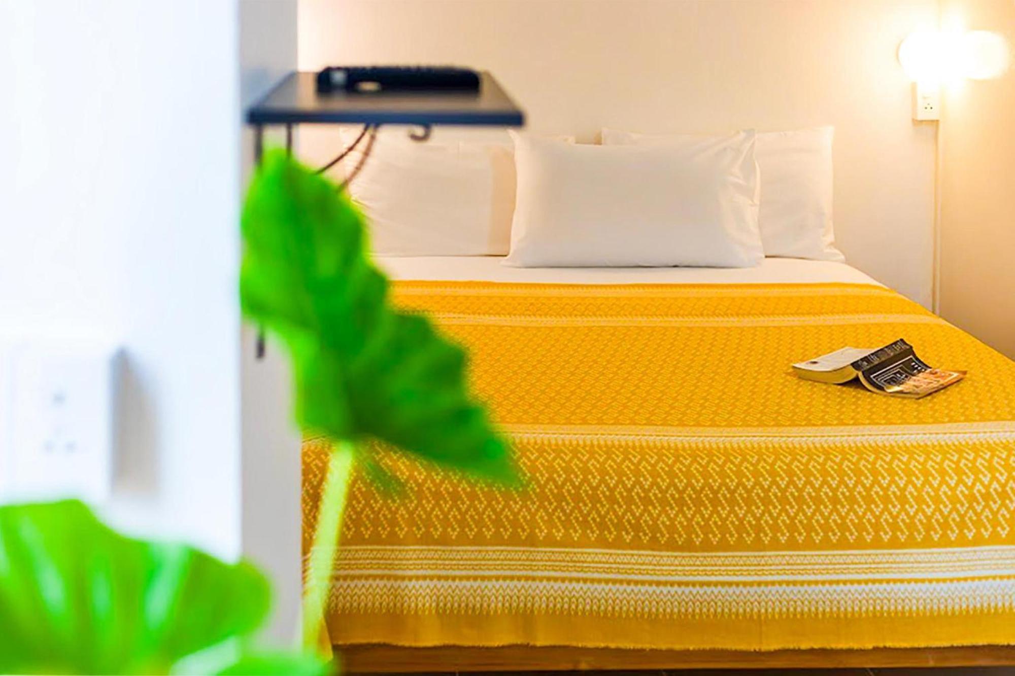 בנגקוק Collection O Howard Square Boutique Hotel מראה חיצוני תמונה