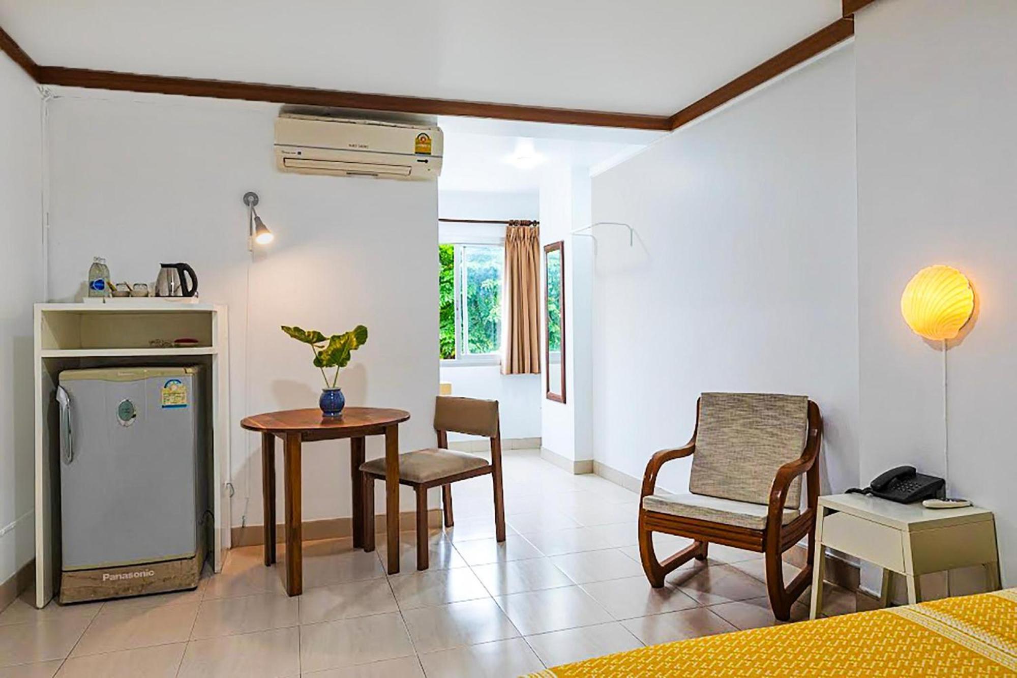 בנגקוק Collection O Howard Square Boutique Hotel מראה חיצוני תמונה