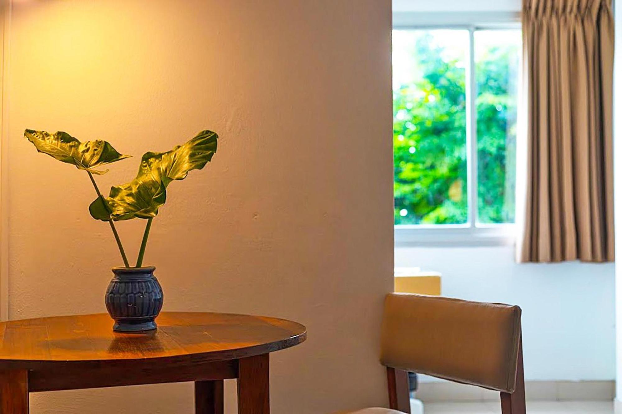 בנגקוק Collection O Howard Square Boutique Hotel מראה חיצוני תמונה