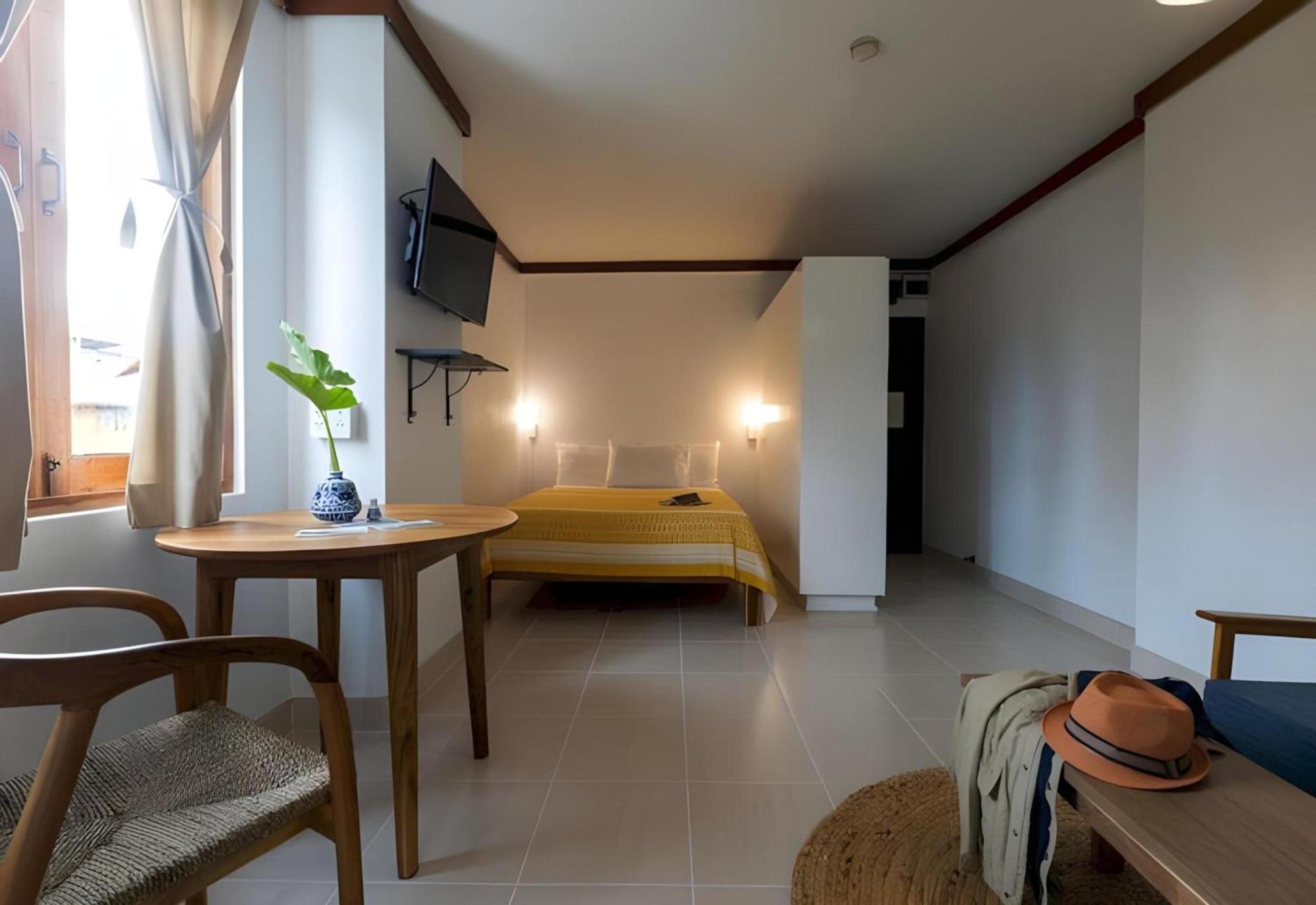 בנגקוק Collection O Howard Square Boutique Hotel מראה חיצוני תמונה