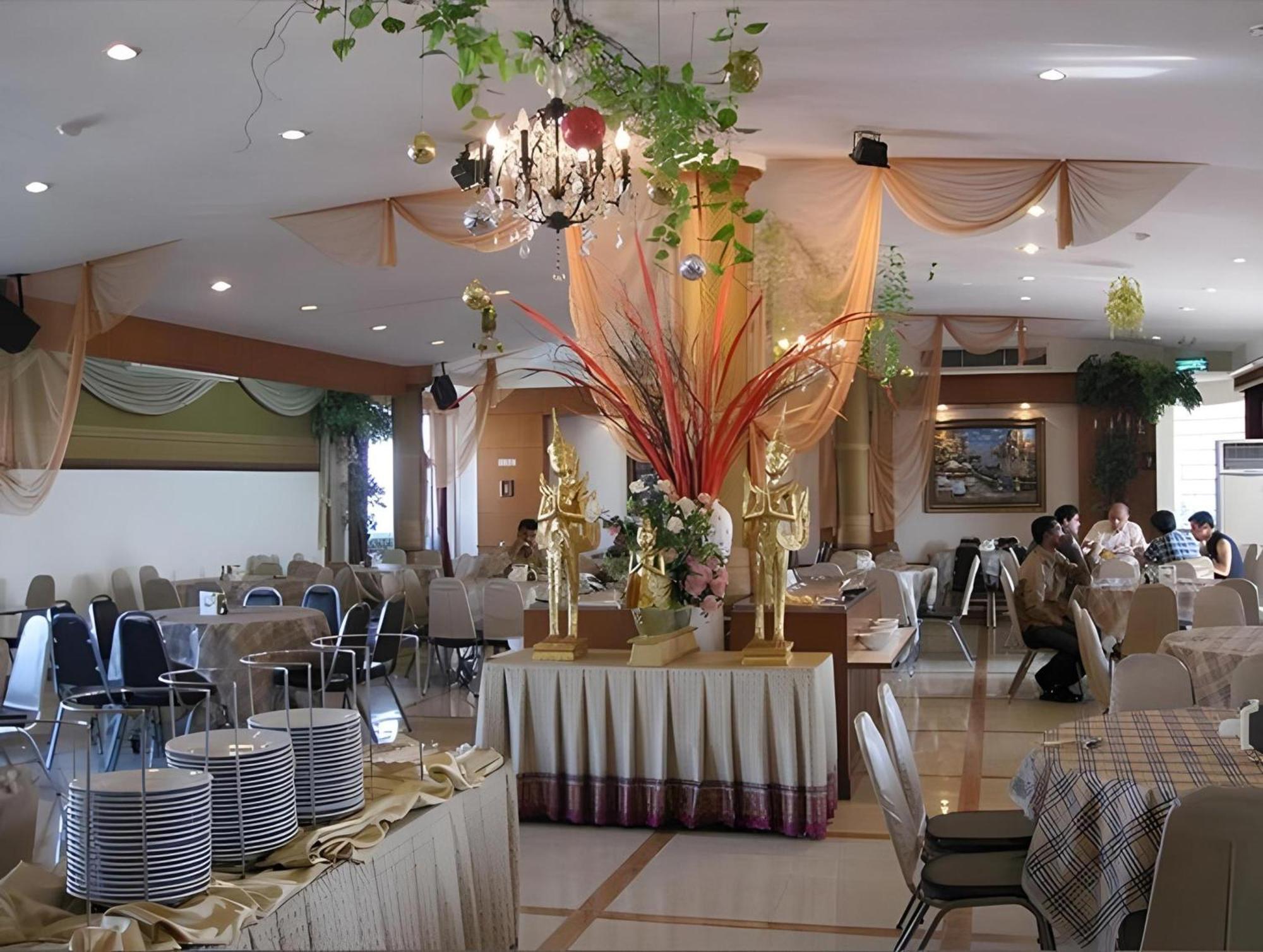 בנגקוק Collection O Howard Square Boutique Hotel מראה חיצוני תמונה